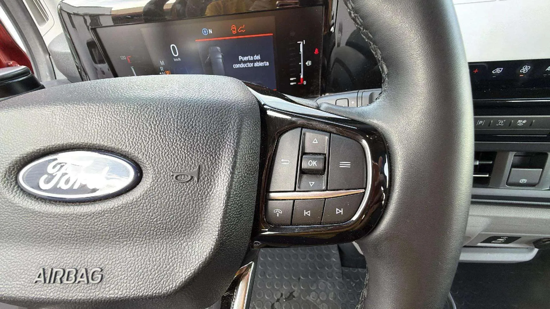 Ford Tourneo Custom 2.0 EcoBlue L1 Active - foto 26