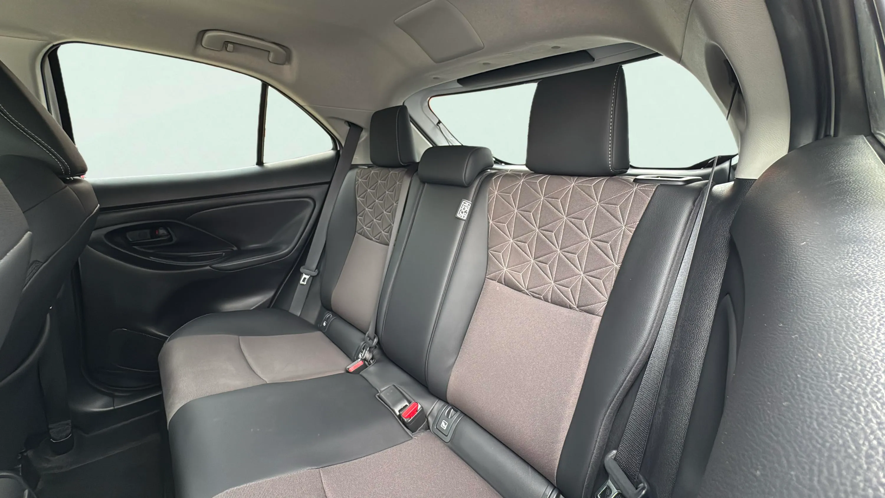 Toyota Yaris Cross 1.5 130H Style - foto 14