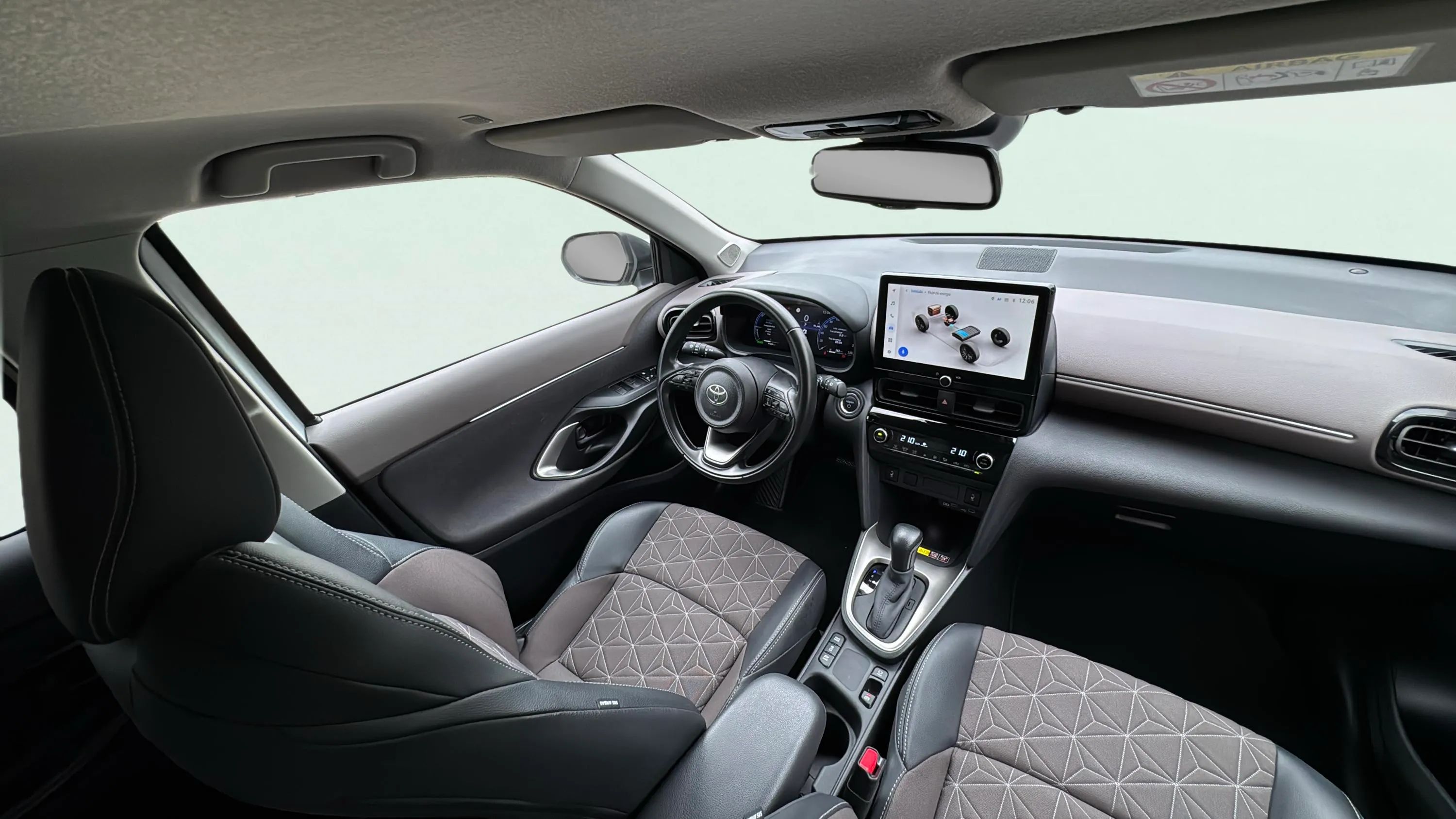 Toyota Yaris Cross 1.5 130H Style - foto 10