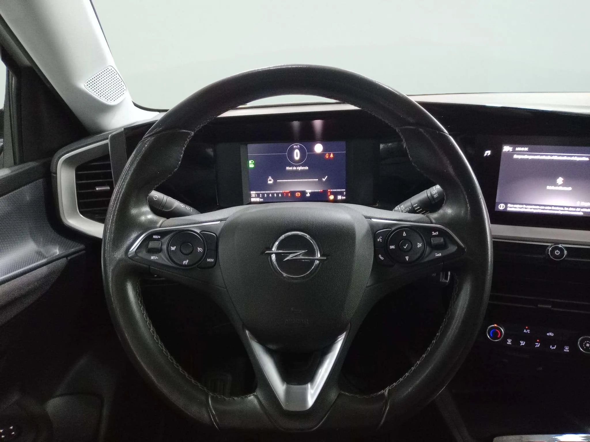 Opel Mokka 1.2 T Business Elegance - foto 12