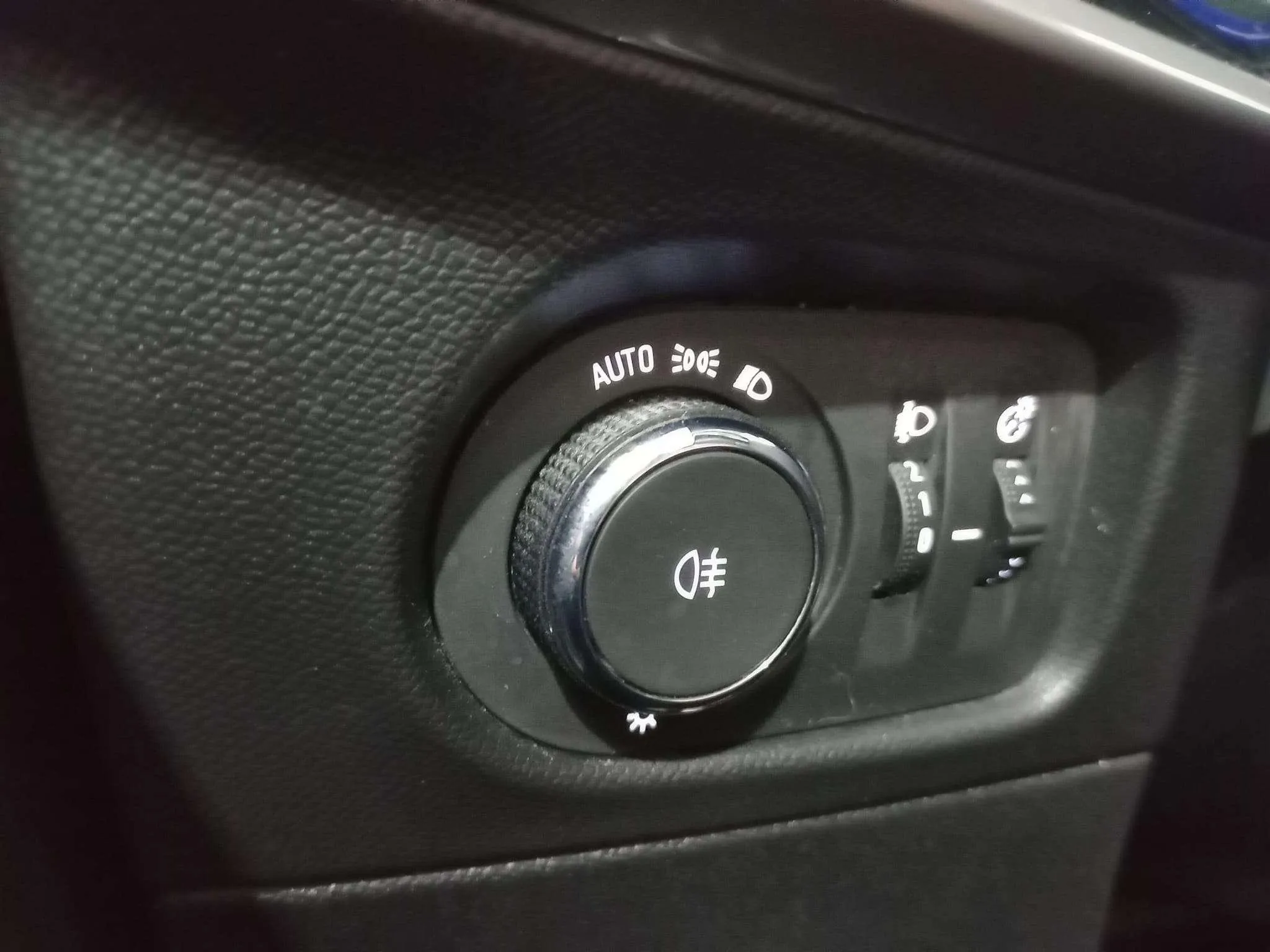 Opel Mokka 1.2 T Business Elegance - foto 23