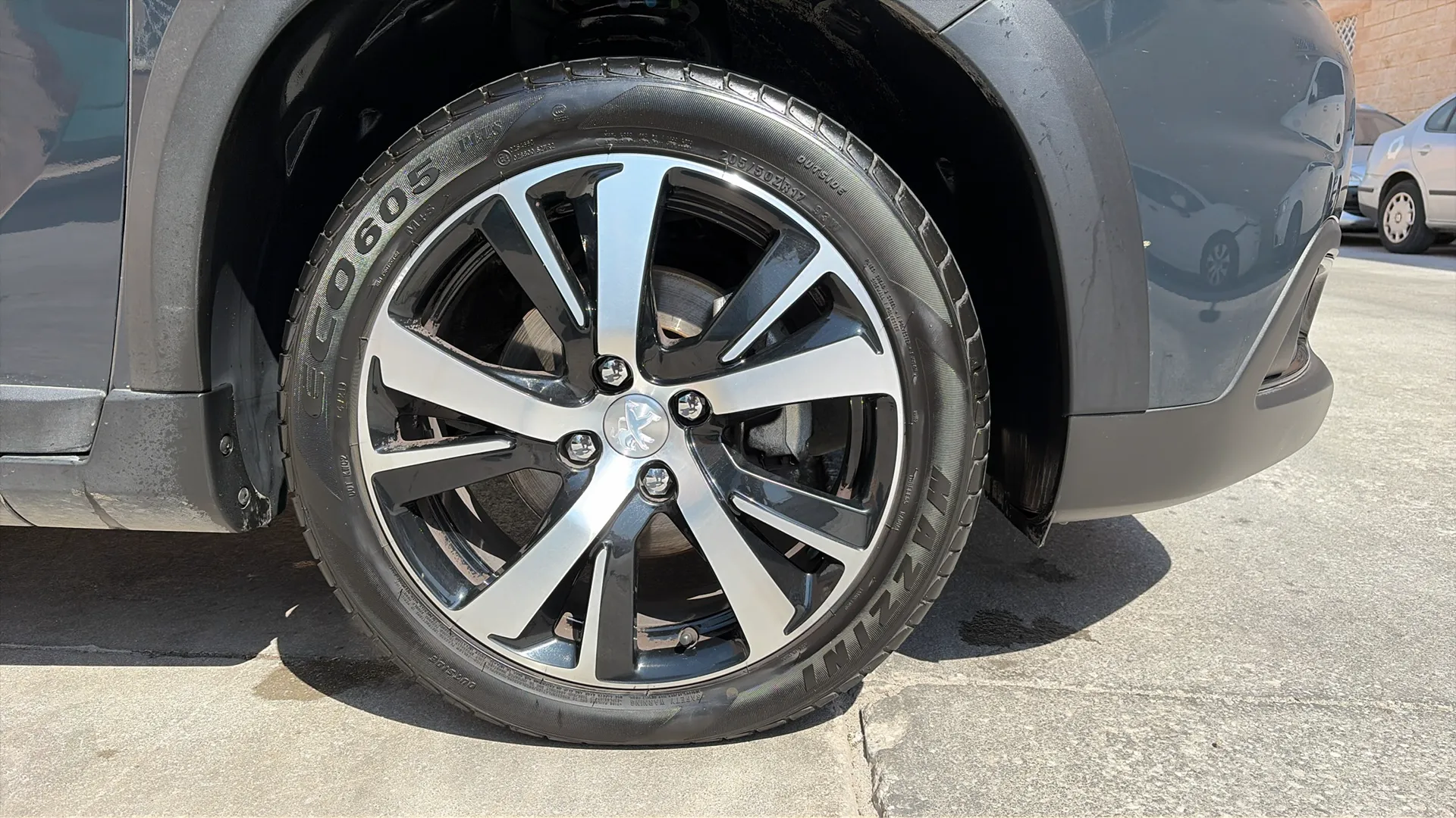 Peugeot 2008 Allure 1.2 PureTech - foto 9
