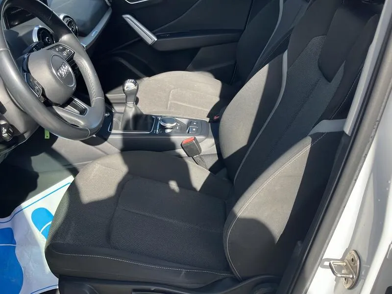 Audi Q2 S line 30 TDI - foto 12