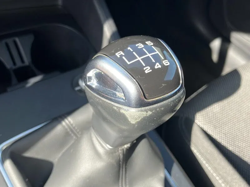 Audi Q2 S line 30 TDI - foto 45