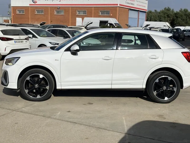 Audi Q2 S line 30 TDI - foto 3