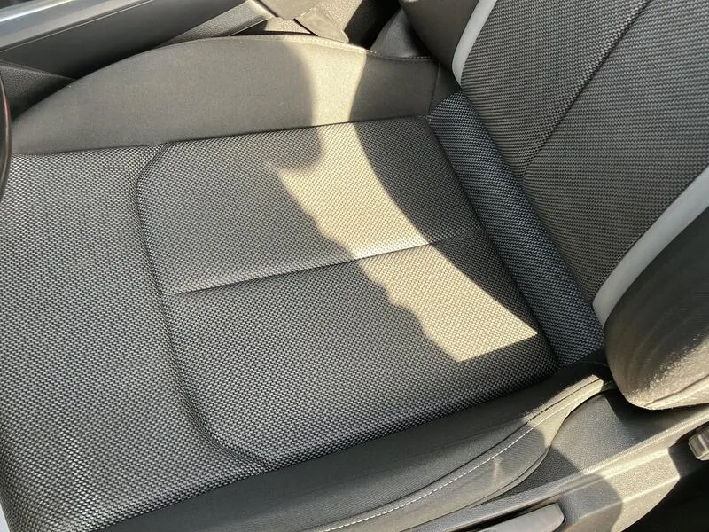 Audi Q2 S line 30 TDI - foto 13