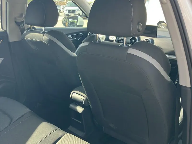 Audi Q2 S line 30 TDI - foto 33