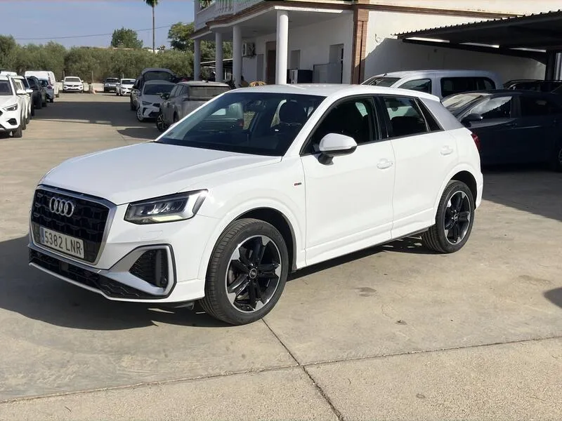 Audi Q2 S line 30 TDI