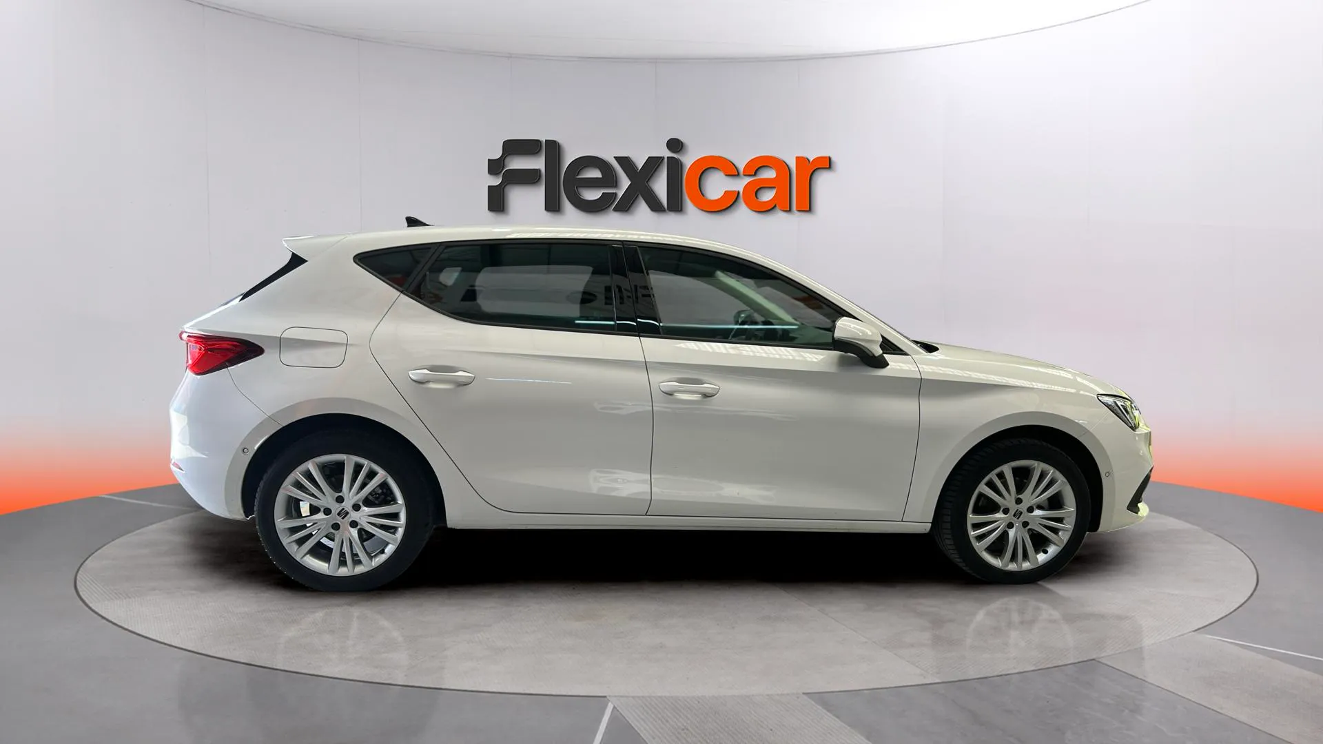 SEAT León 1.5 eTSI DSG Style Special Ed - foto 8