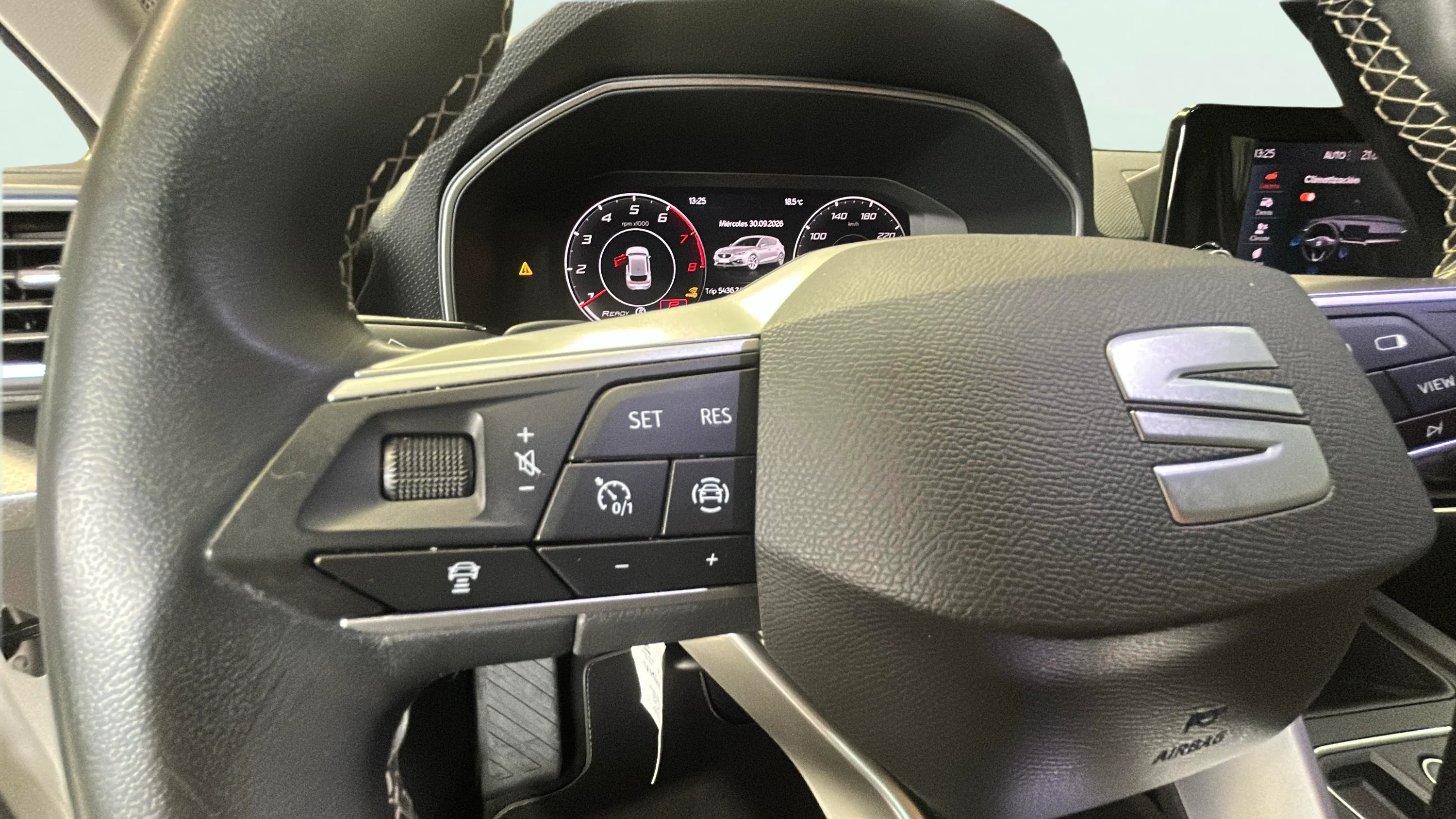 SEAT León 1.5 eTSI DSG Style Special Ed - foto 19