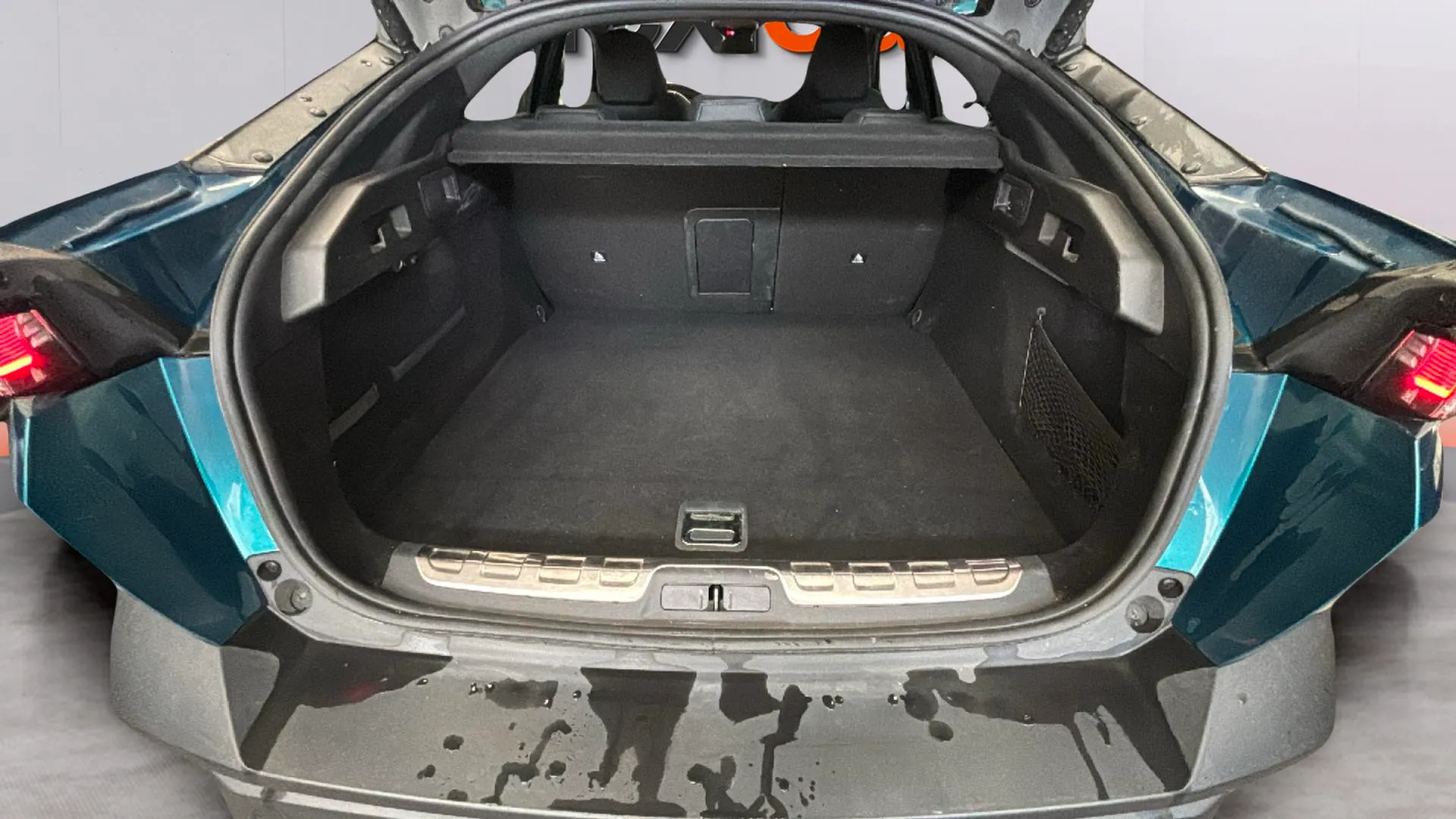 Peugeot 408 GT PHEV 225 e-EAT8 - foto 9