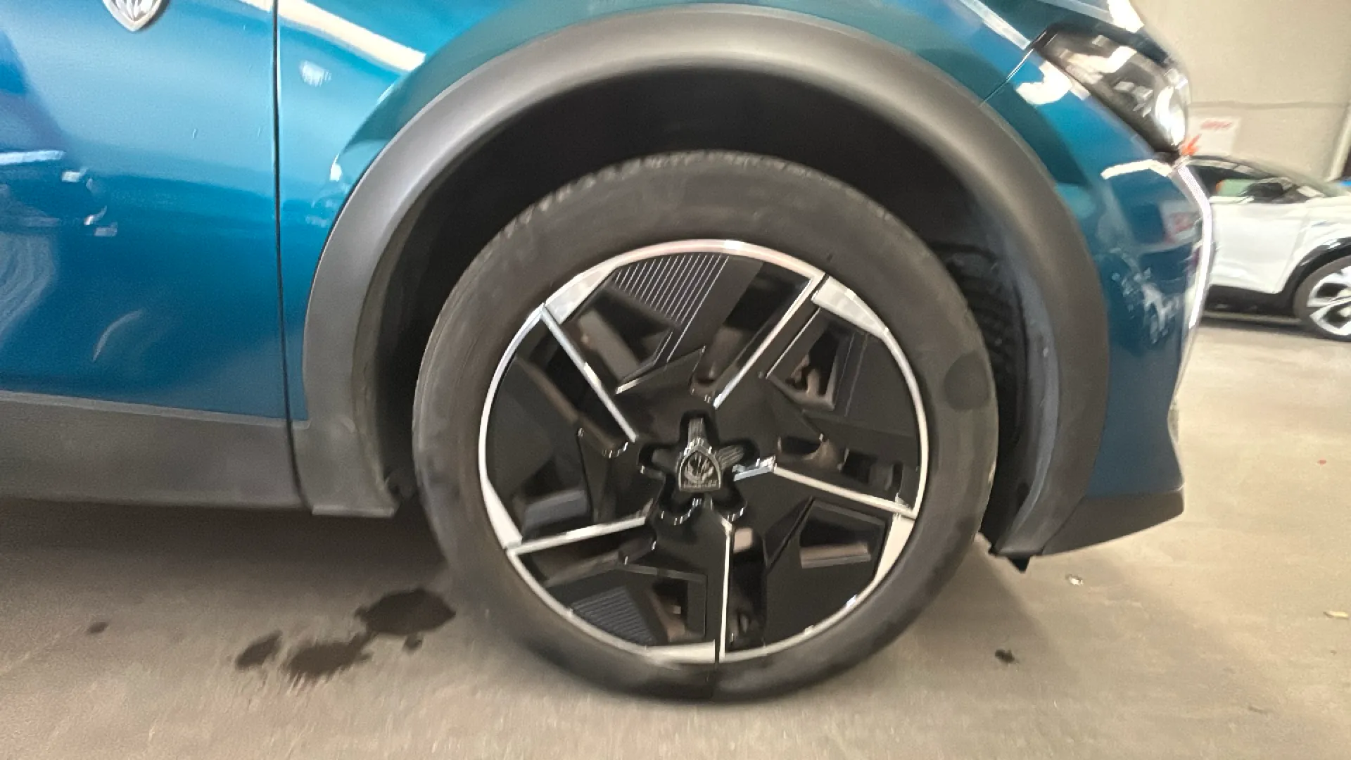 Peugeot 408 GT PHEV 225 e-EAT8 - foto 18
