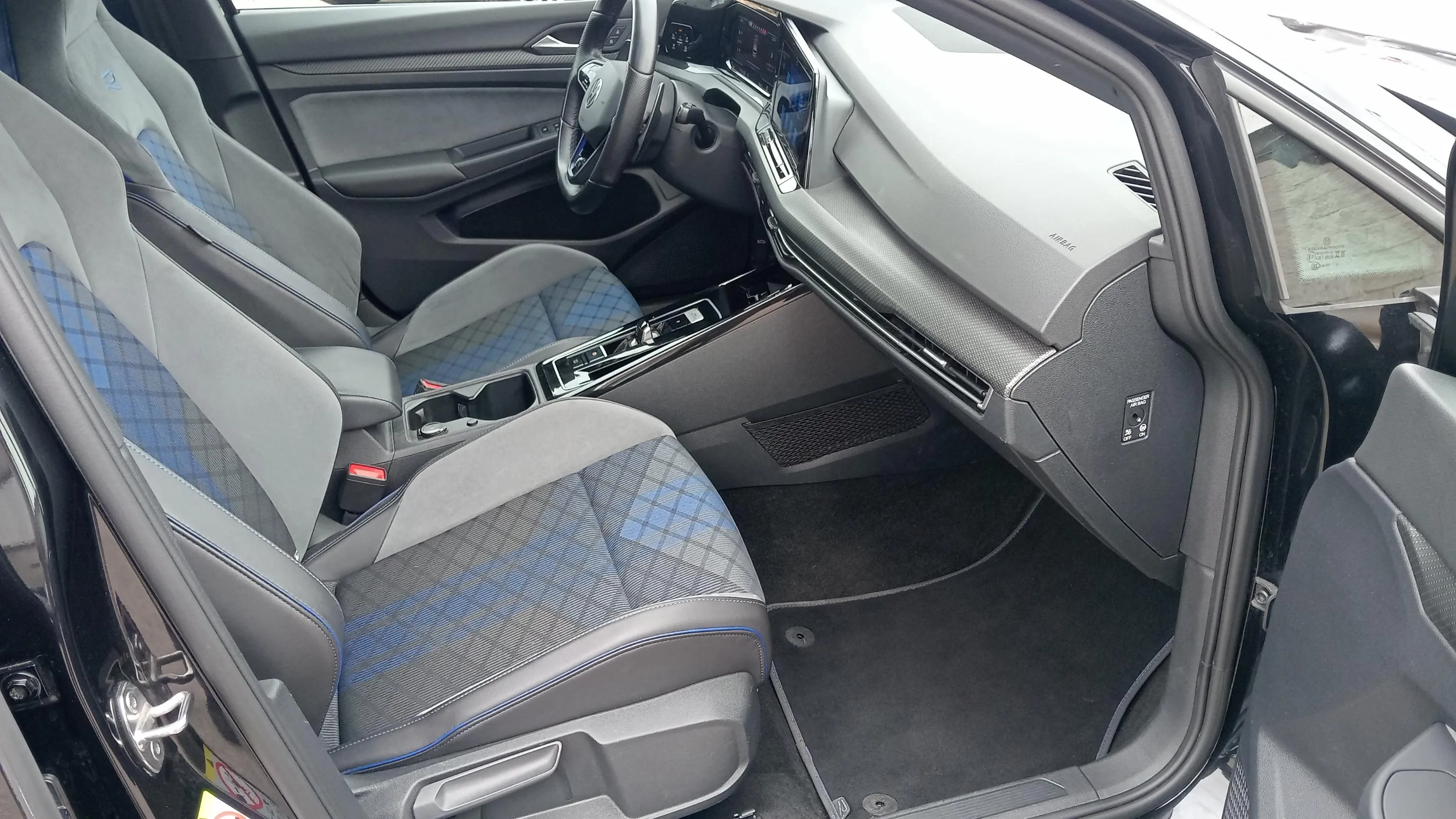 Volkswagen Golf R 2.0 TSI 4Motion DSG - foto 17