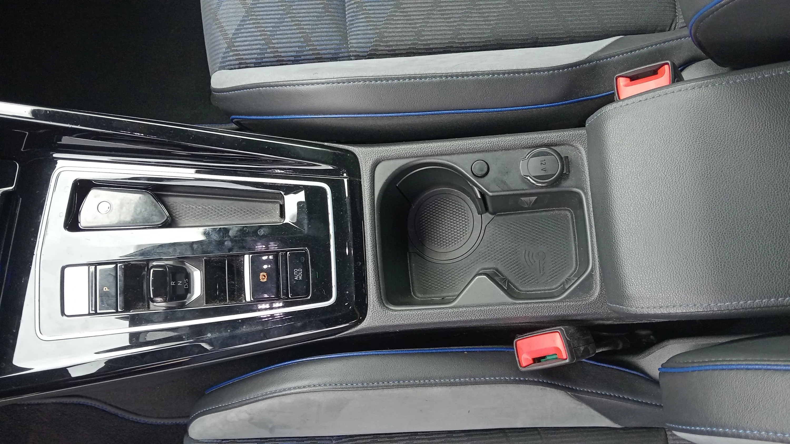 Volkswagen Golf R 2.0 TSI 4Motion DSG - foto 23