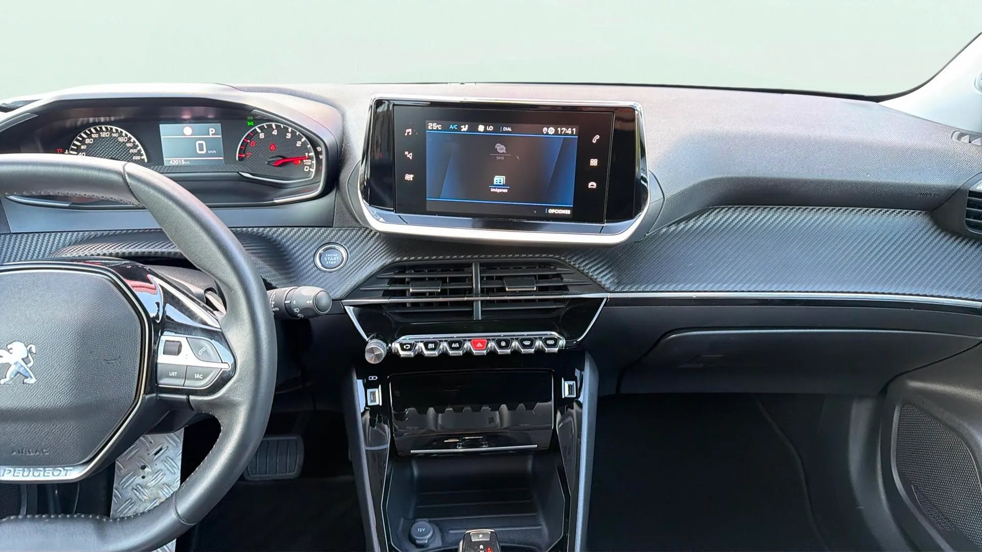 Peugeot 2008 Allure BlueHDi 130 EAT8 - foto 8