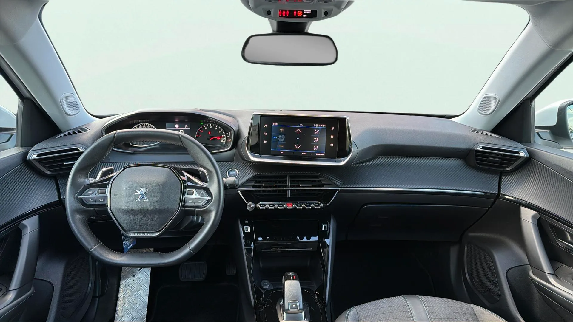 Peugeot 2008 Allure BlueHDi 130 EAT8 - foto 7