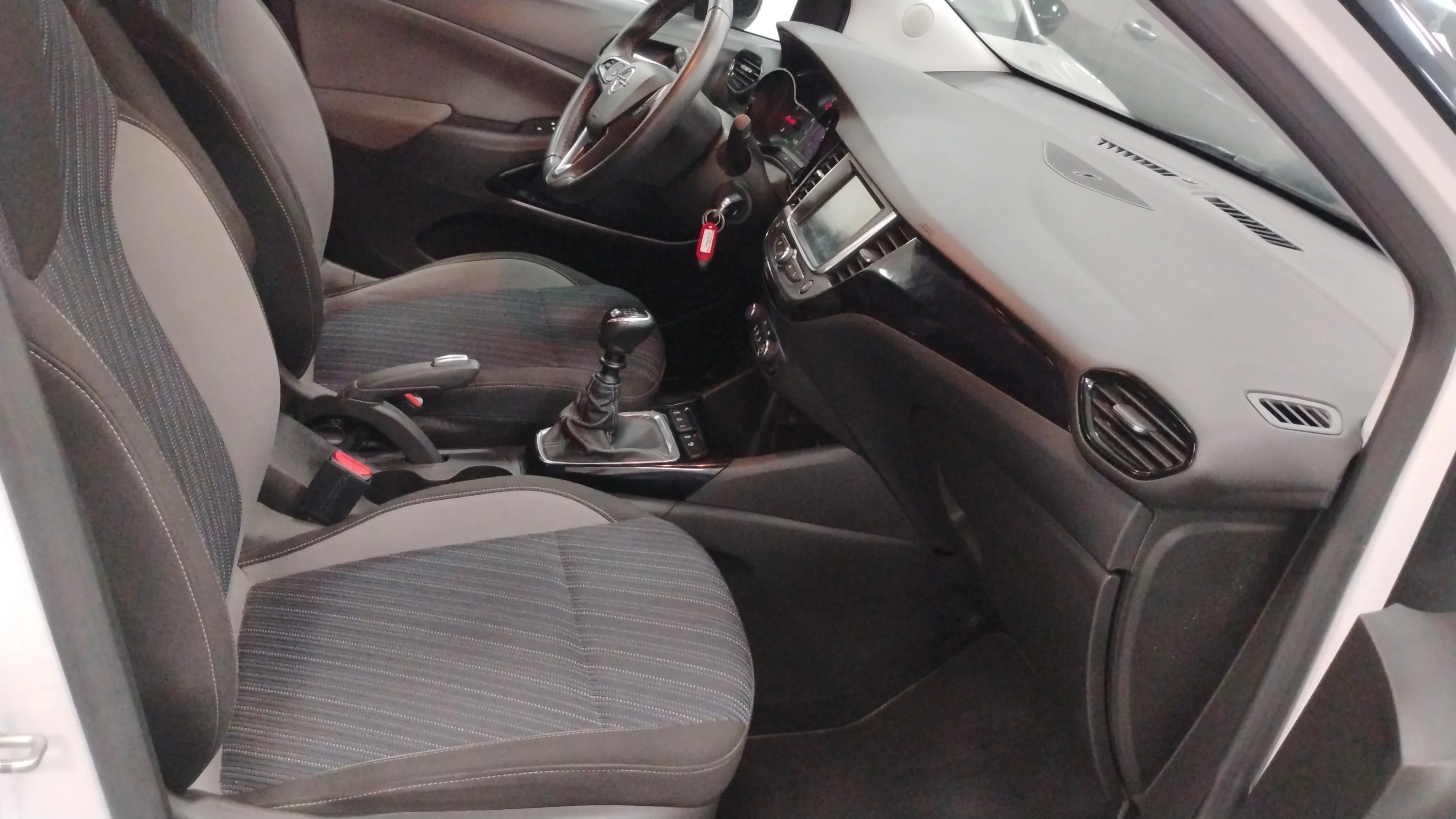 Opel Crossland 1.2 Design Line 120 Aniversario - foto 10