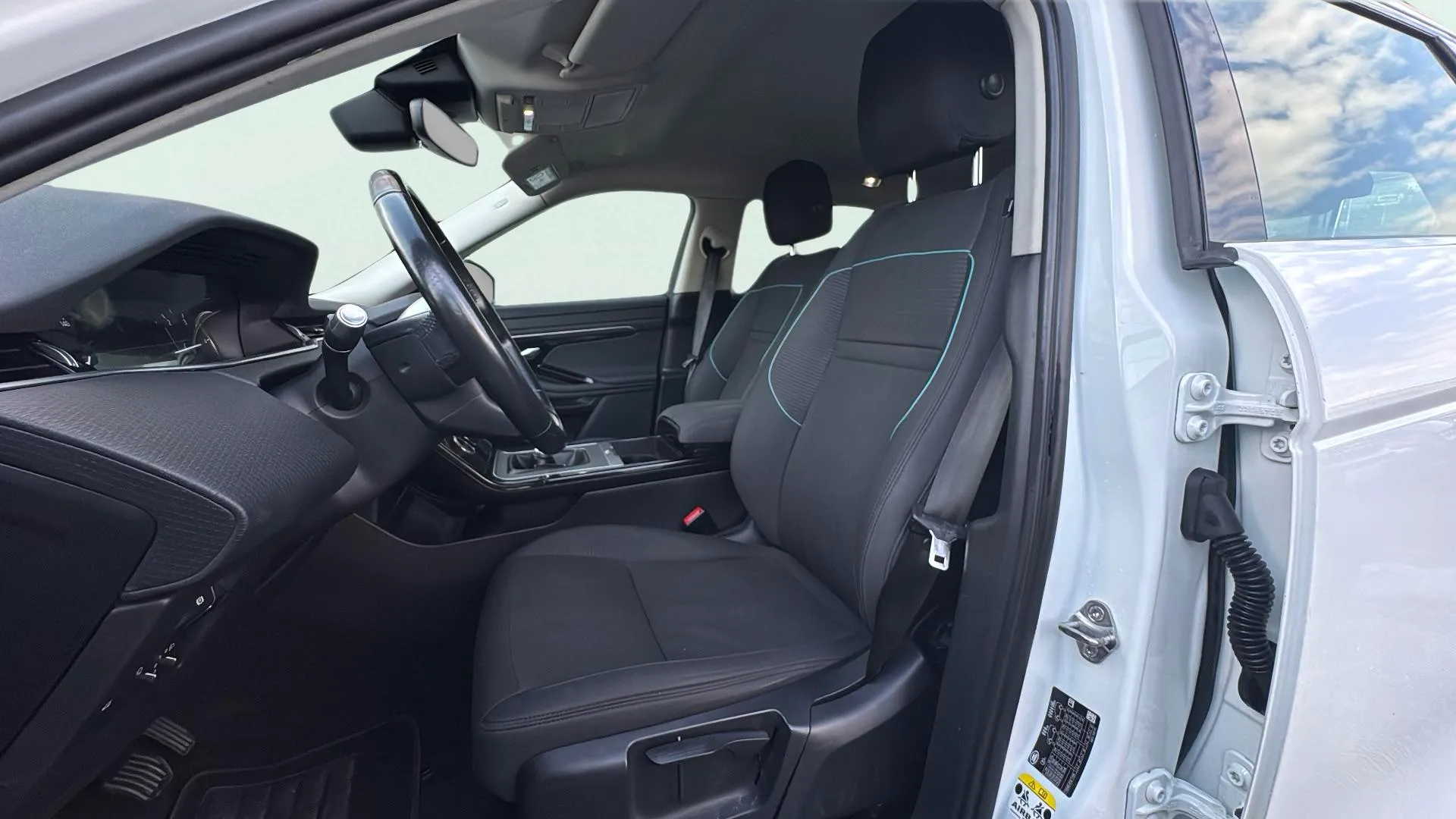 Land Rover Range Rover Evoque 2.0 D150 FWD - foto 14