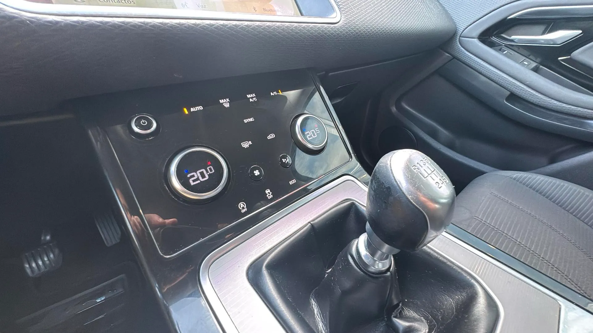 Land Rover Range Rover Evoque 2.0 D150 FWD - foto 20