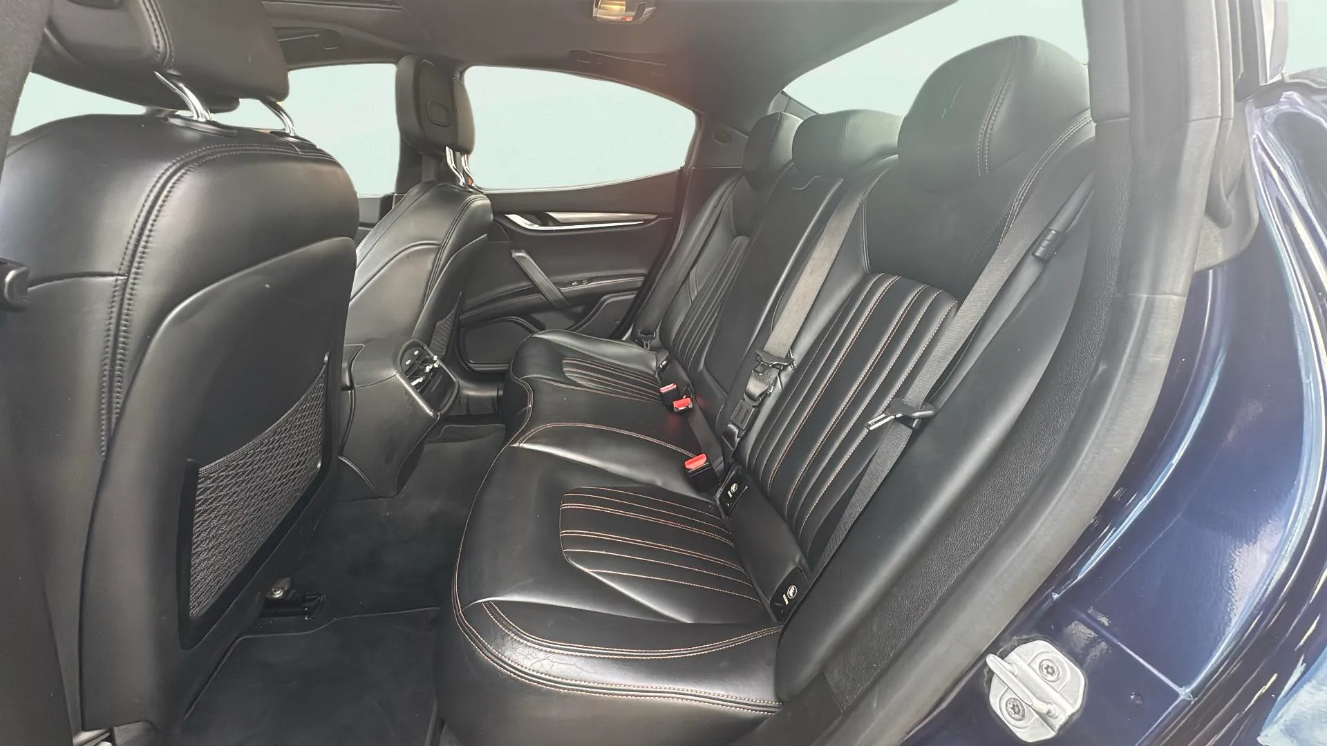 Maserati Ghibli 3.0 V6 DS RWD - foto 15