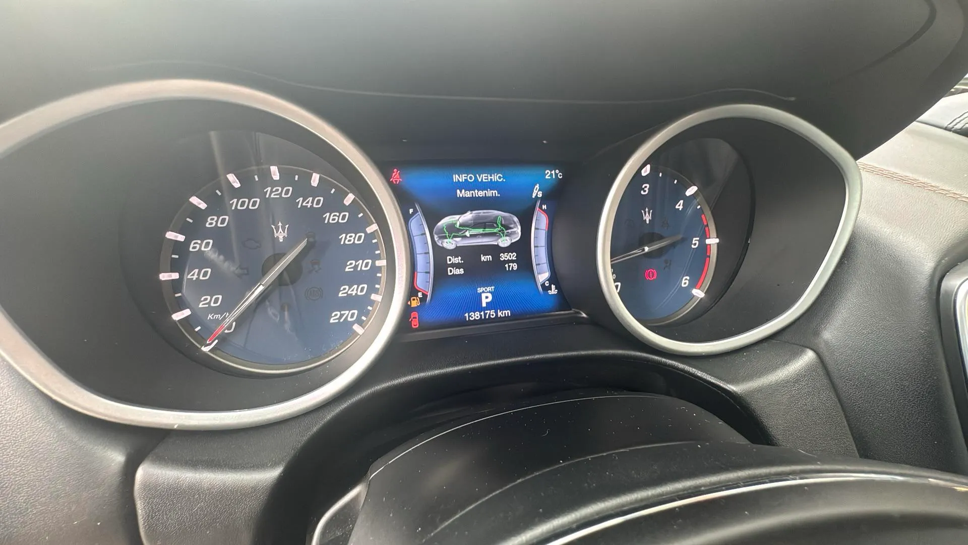 Maserati Ghibli 3.0 V6 DS RWD - foto 13