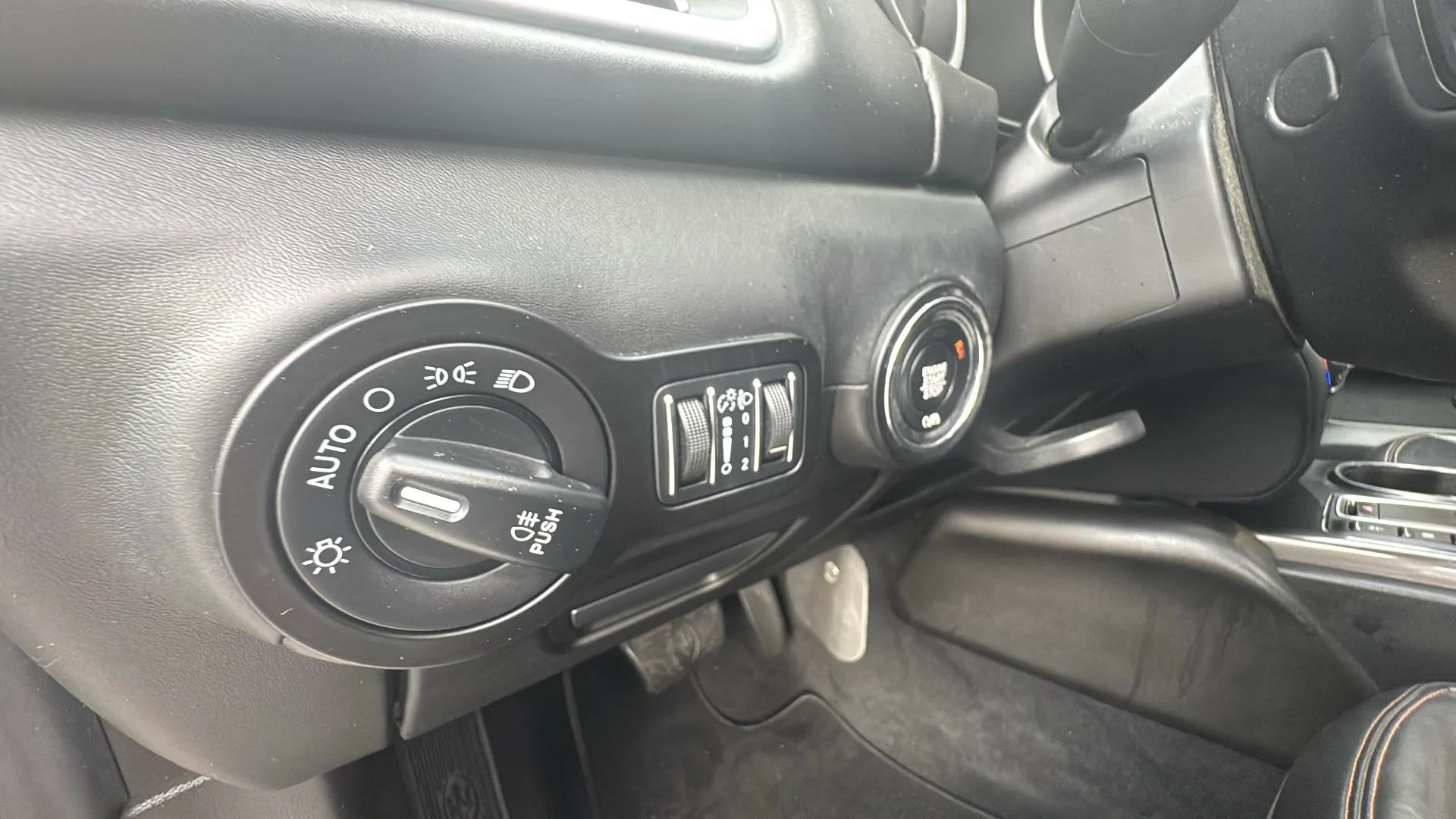 Maserati Ghibli 3.0 V6 DS RWD - foto 24