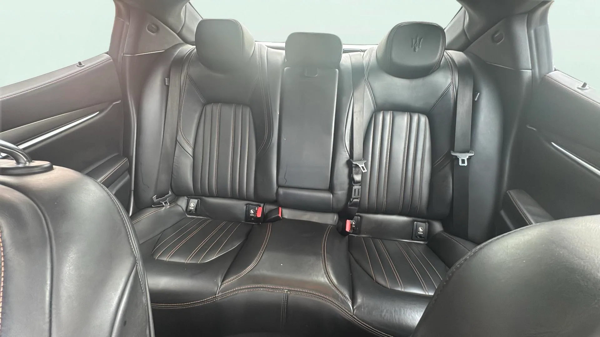Maserati Ghibli 3.0 V6 DS RWD - foto 16