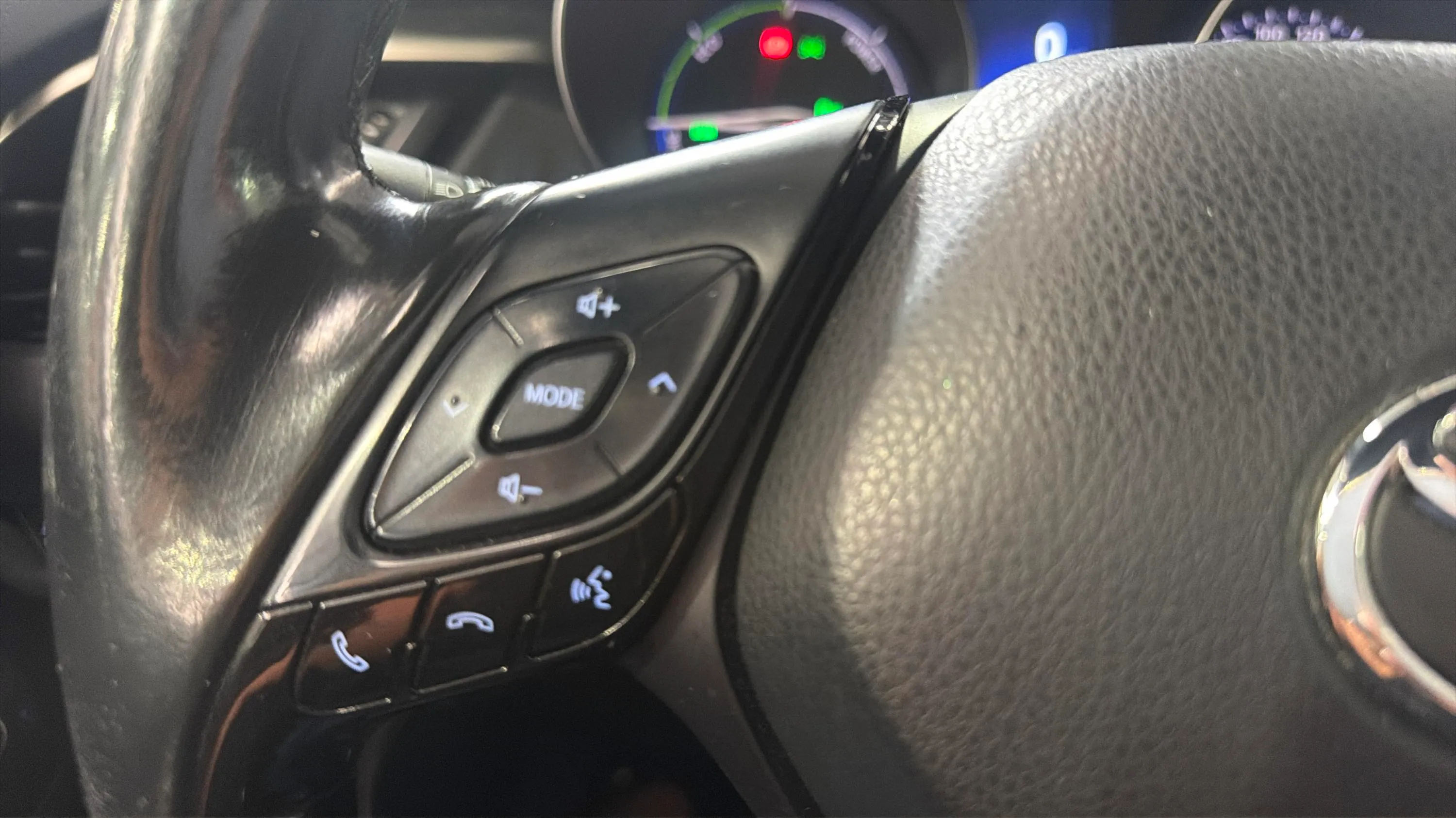 Toyota C-HR 1.8 125H Advance - foto 17