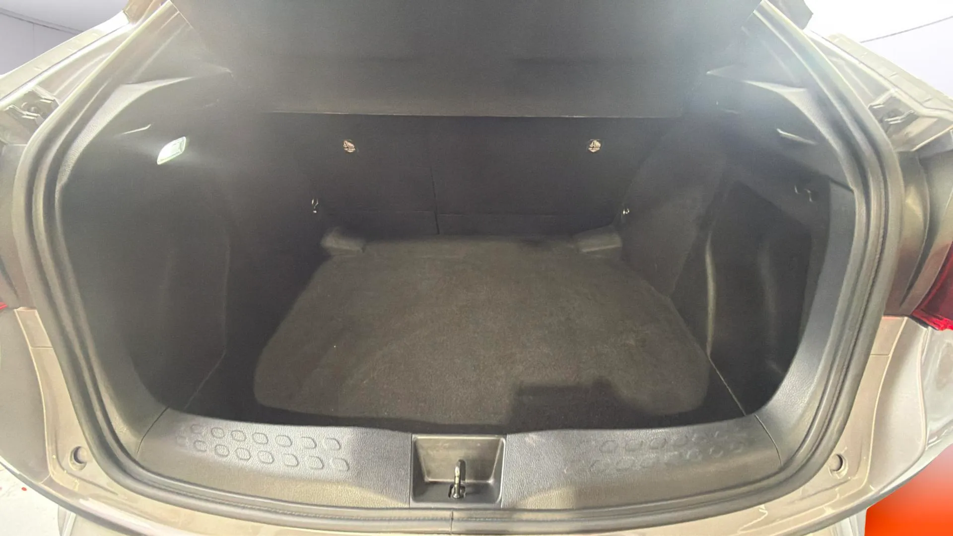 Toyota C-HR 1.8 125H Advance - foto 20