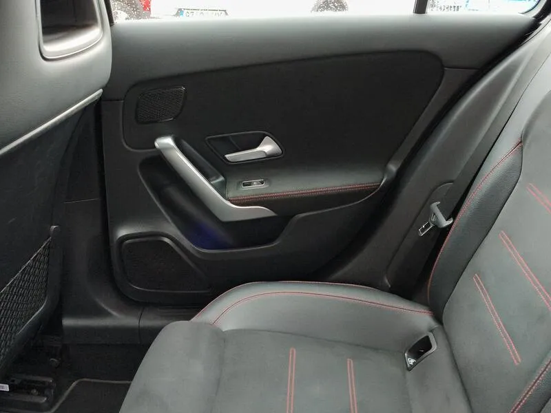 Mercedes-Benz Clase A A 250 e - foto 32
