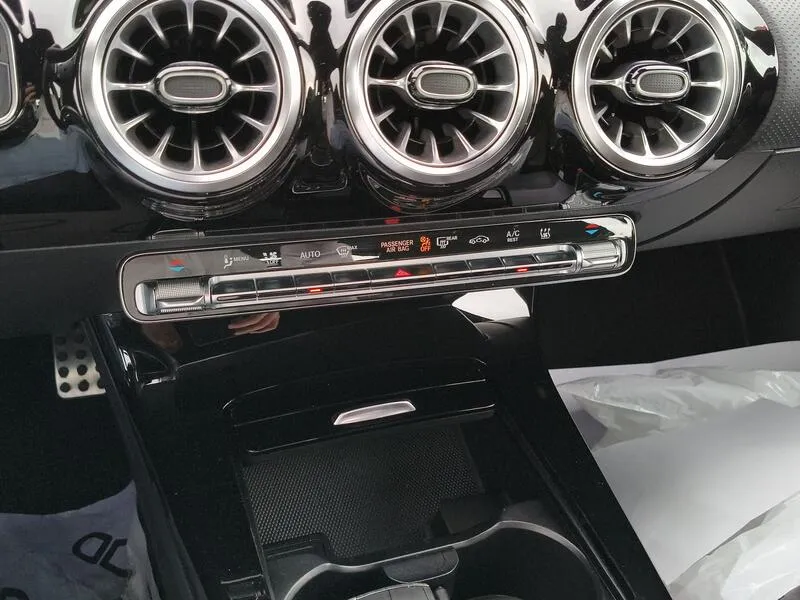 Mercedes-Benz Clase A A 250 e - foto 12