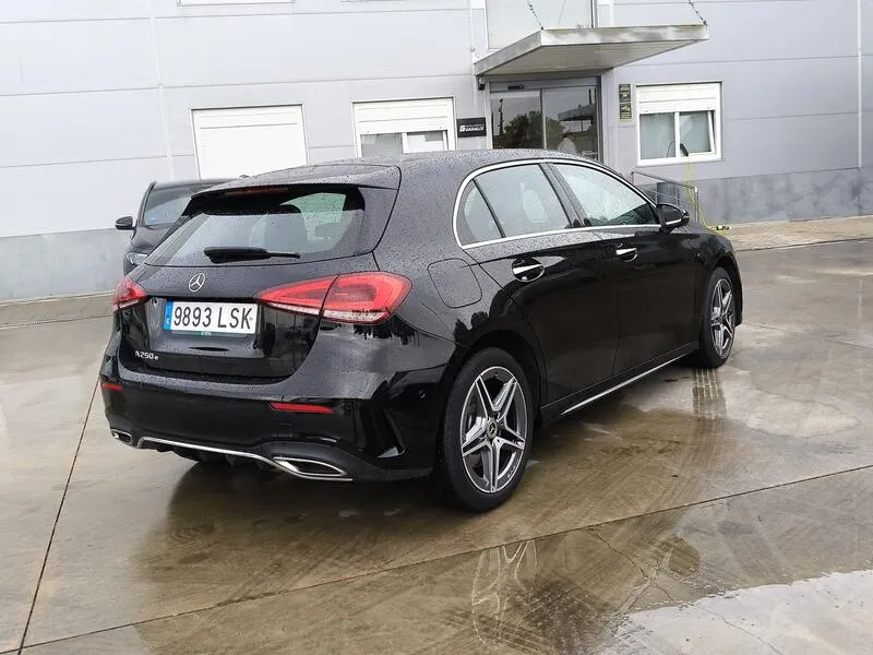 Mercedes-Benz Clase A A 250 e - foto 6