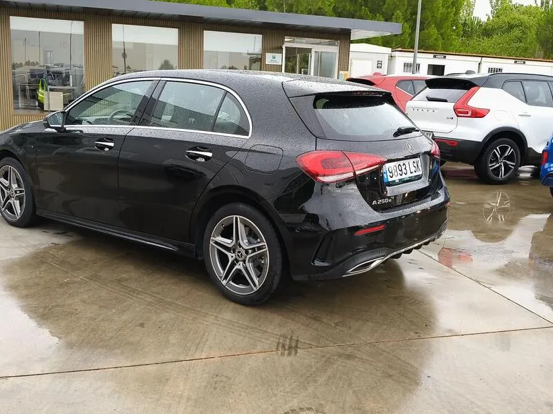 Mercedes-Benz Clase A A 250 e - foto 4