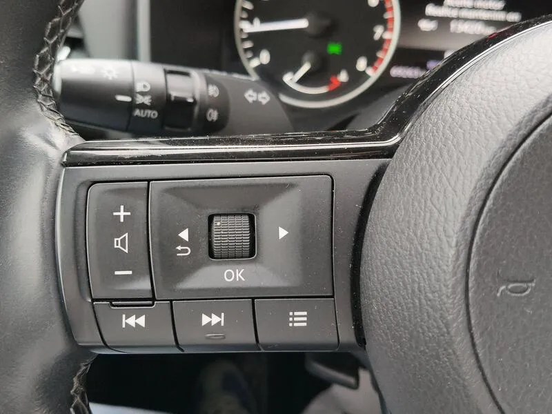 Nissan Qashqai DIG-T mHEV 4x2 Acenta - foto 27