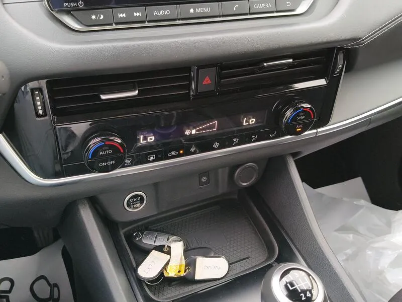 Nissan Qashqai DIG-T mHEV 4x2 Acenta - foto 12
