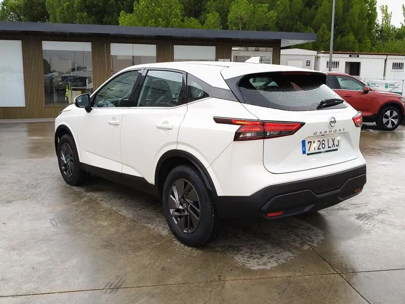Nissan Qashqai DIG-T mHEV 4x2 Acenta - foto 4
