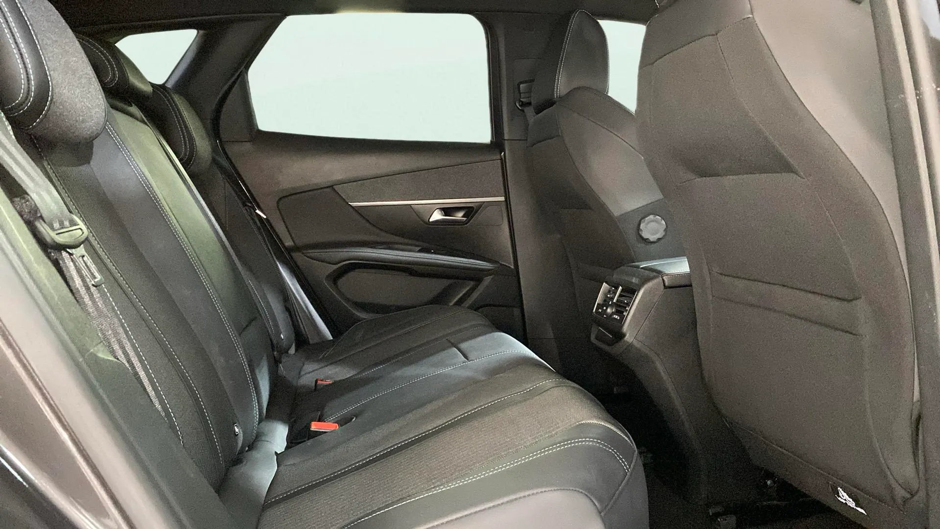 Peugeot 3008 225 e-EAT8 Allure Pack - foto 15