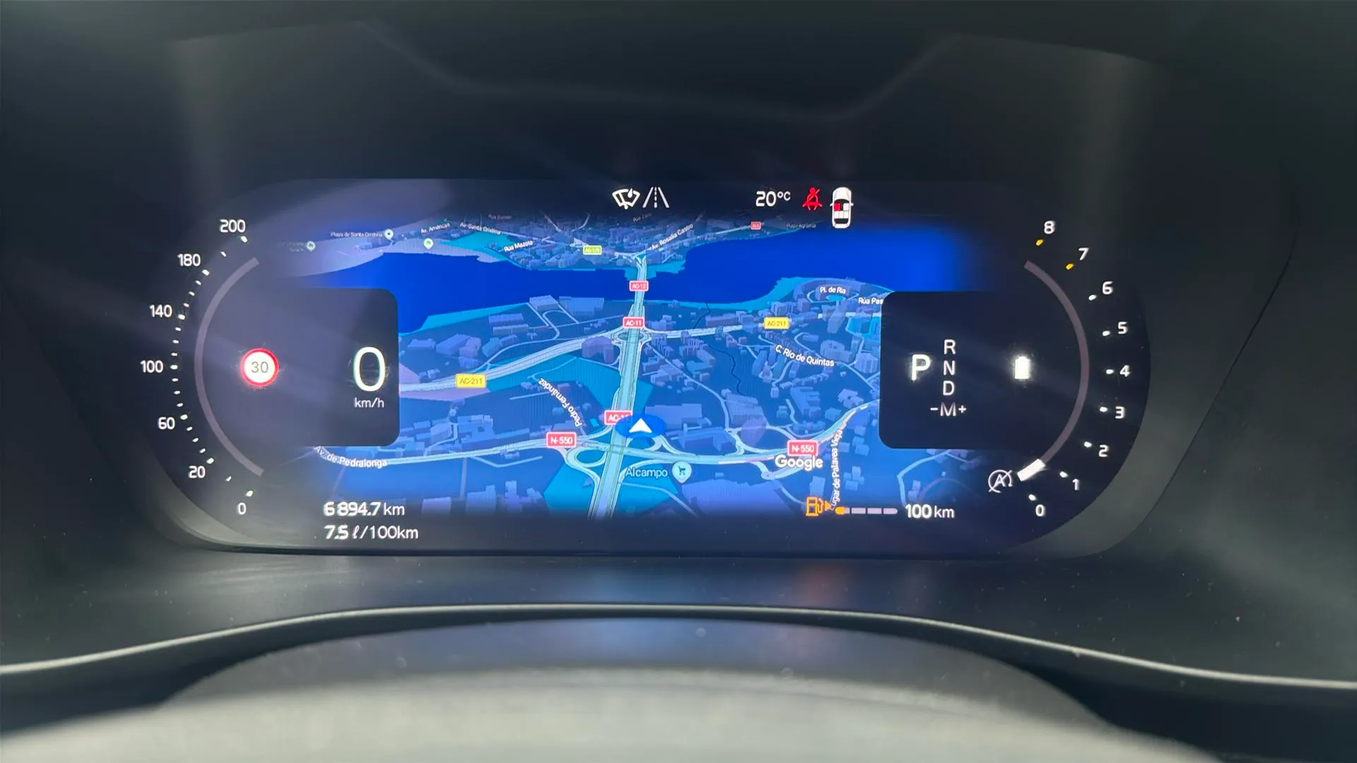 Volvo XC40 2.0 B3 G Essential - foto 18