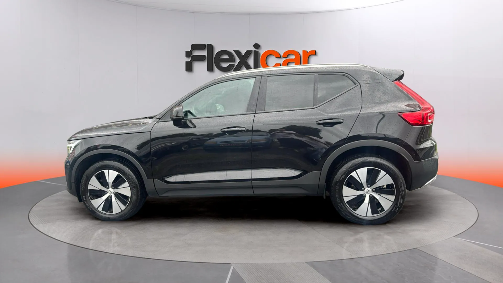 Volvo XC40 2.0 B3 G Essential - foto 4