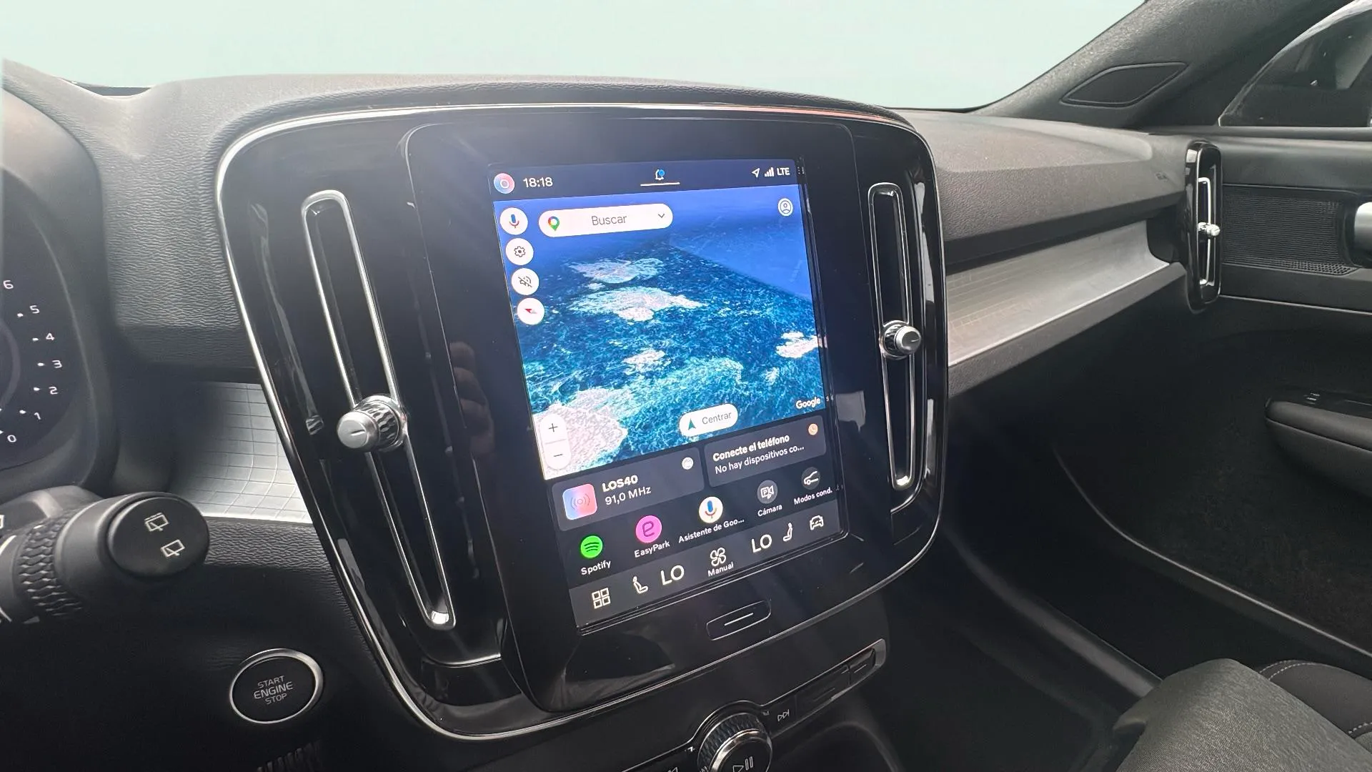 Volvo XC40 2.0 B3 G Essential - foto 19