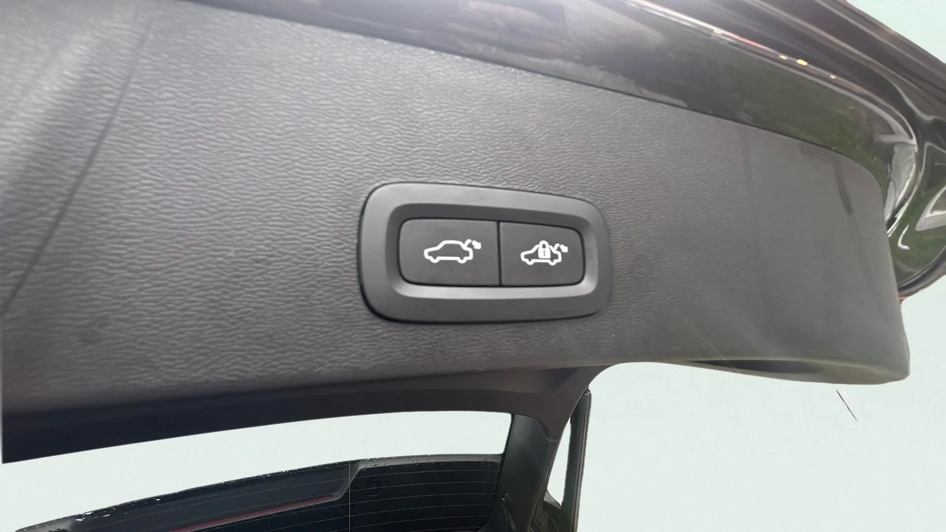 Volvo XC40 2.0 B3 G Essential - foto 22