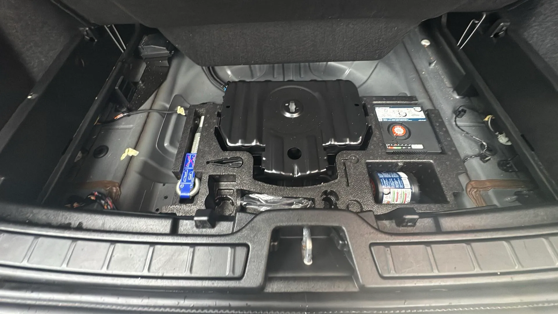 Volvo XC40 2.0 B3 G Essential - foto 25