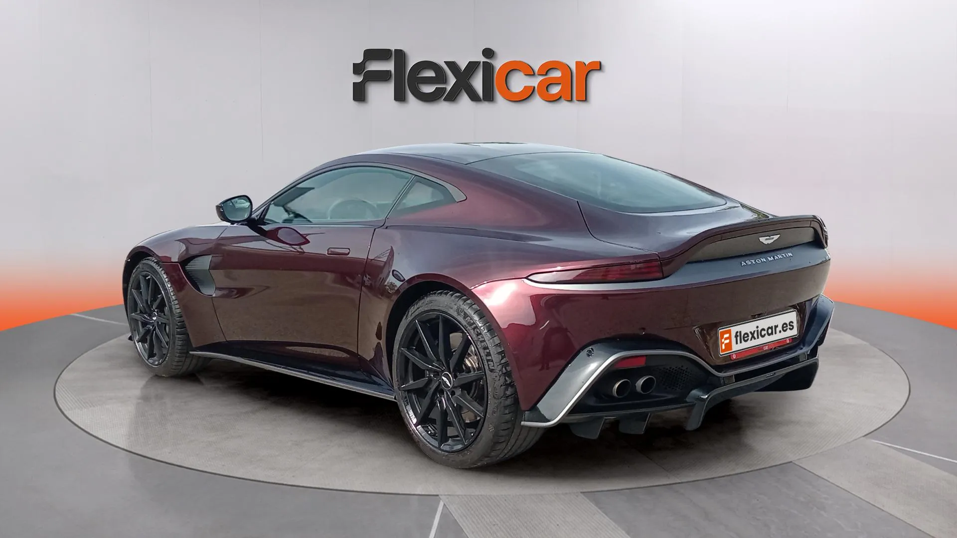 Aston Martin Vantage 4.0 V8 - foto 6
