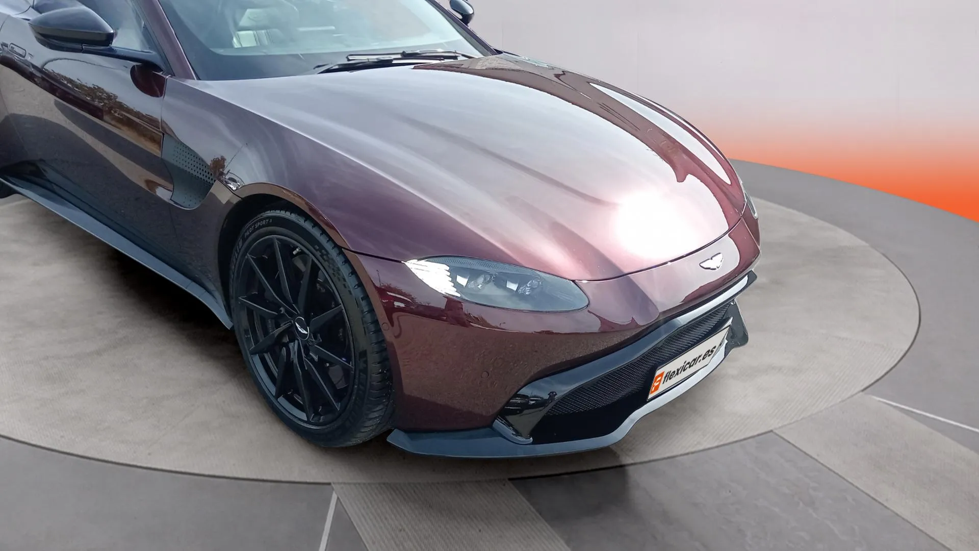 Aston Martin Vantage 4.0 V8 - foto 19