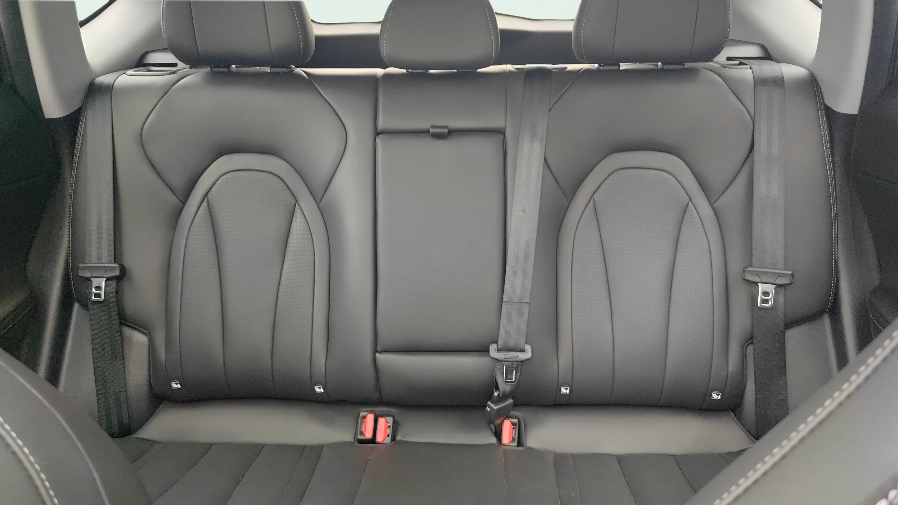 Ebro s700 1.6 T-GDi Luxury 7 DCT - foto 15