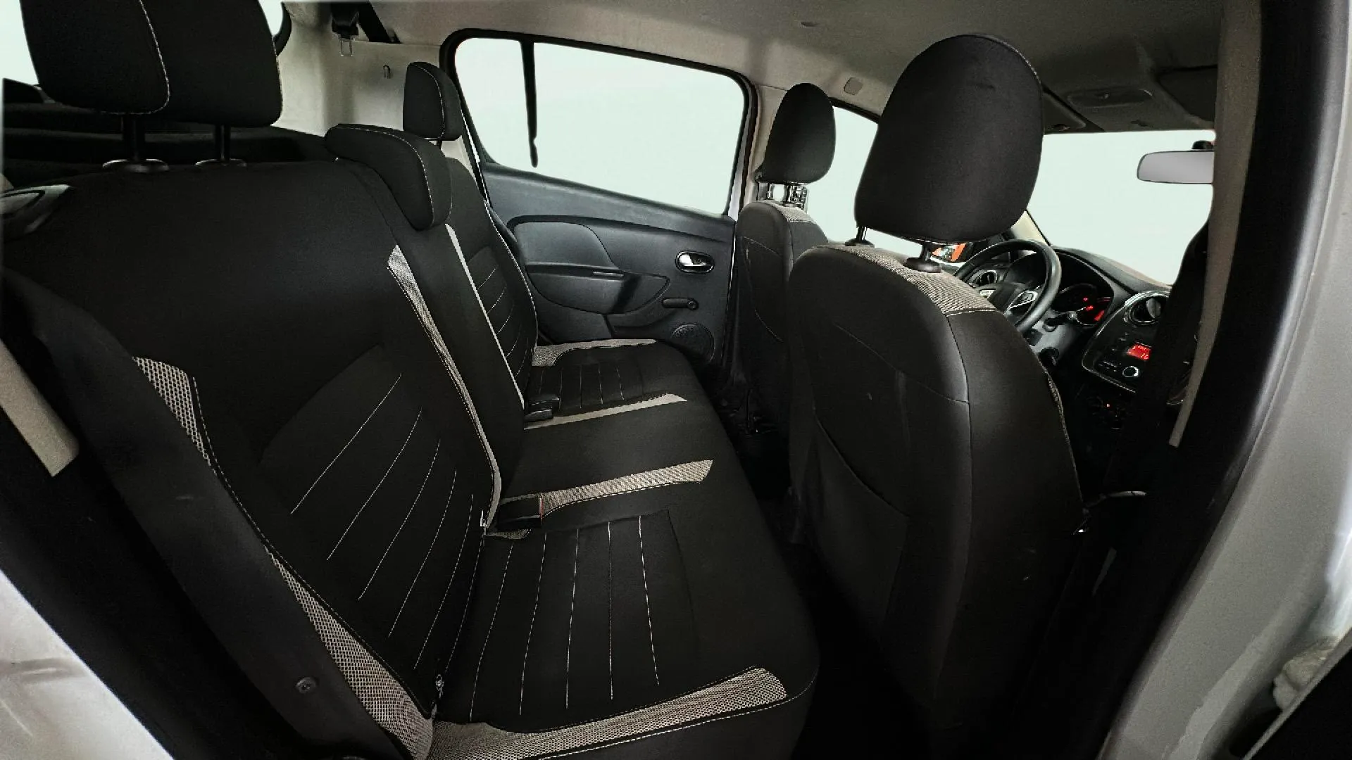 Dacia Sandero Stepway Essential TCe - foto 10