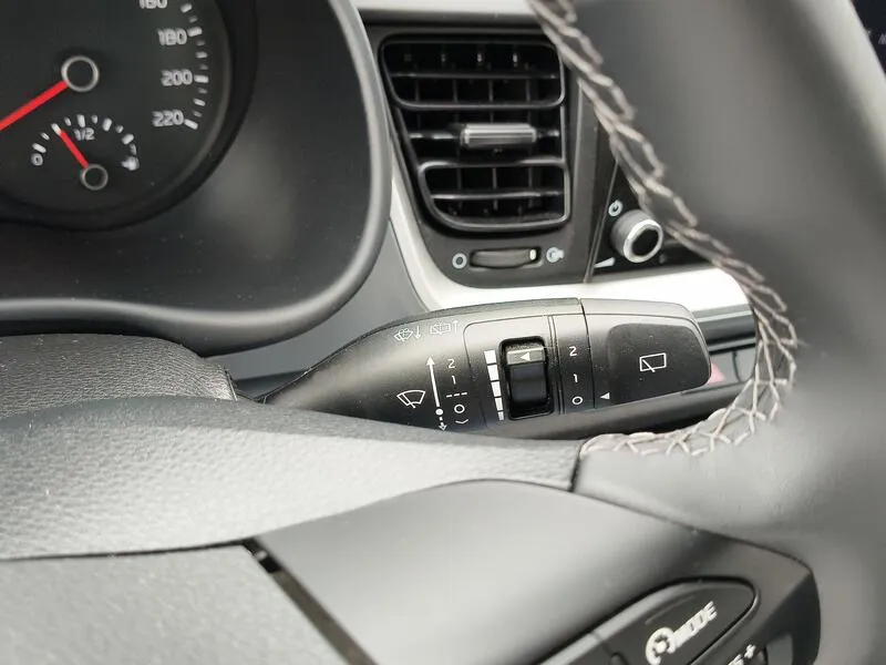 Kia Stonic 1.2 DPi Concept - foto 21
