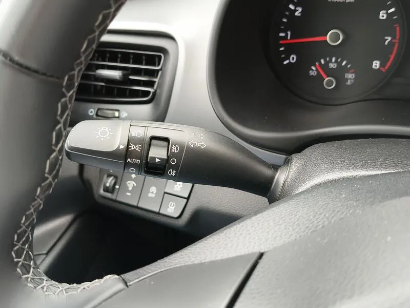 Kia Stonic 1.2 DPi Concept - foto 23