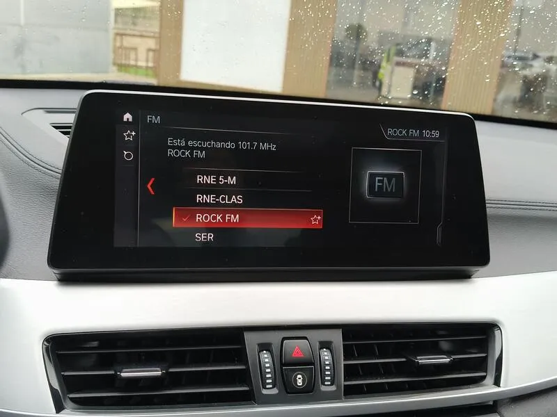 BMW X1 sDrive18d - foto 11
