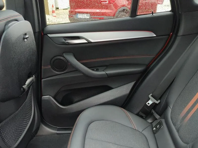BMW X1 sDrive18d - foto 33